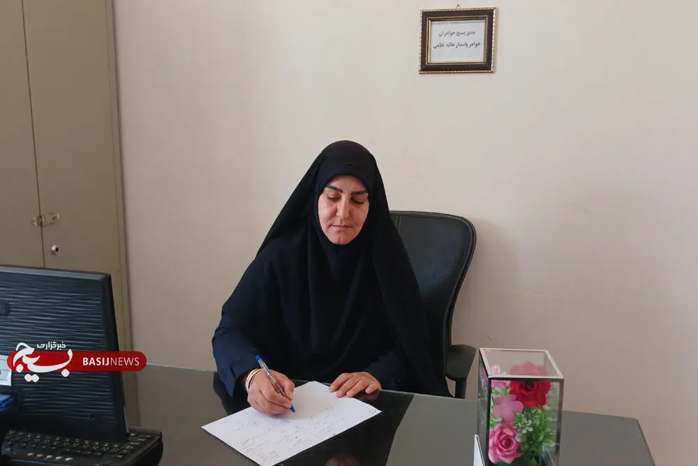 برگزاری رزمایش «جان فدا» و اجتماع بانوان بسیجی در نهاوند برگزاری رزمایش «جان فدا» و اجتماع بانوان بسیجی در نهاوند