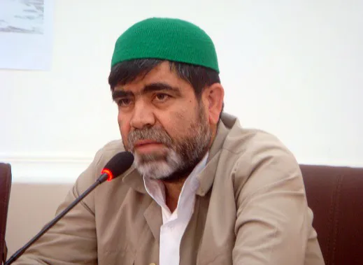 برگزاری جلسه در ساعات اداری موجب سرگردانی مراجعین است