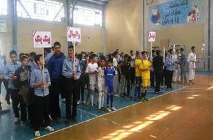 برگزاری مسابقات ورزشی دانش آموزی جام دهه فجر در شهرکرد