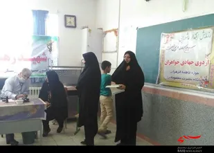 خدمات&zwnj;رسانی گروه جهادی پایگاه حضرت معصومه(س) بهار به مردم