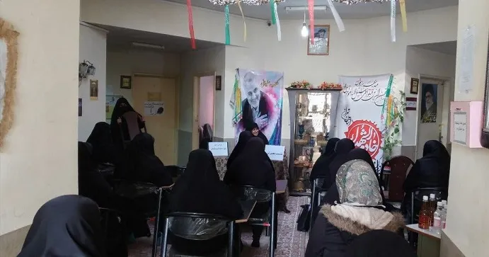 نشست بصیرت فاطمی، مکتب سلیمانی در باقرآبادقرچک برگزار شد