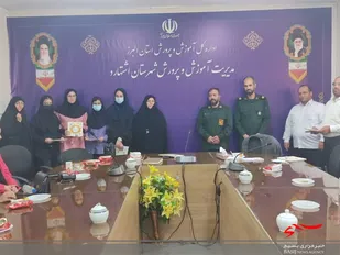 تقدیر از نخبگان علمی بسیج دانش آموزی شهرستان اشتهارد