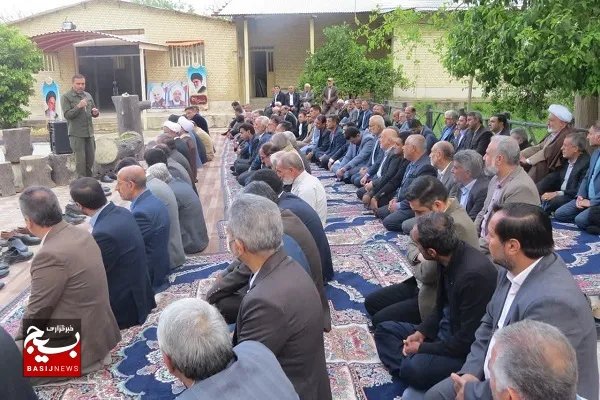 برگزاری محفل انس و مودت کازرونی‌ها در جهت پیشرفت، عمران و آبادی
