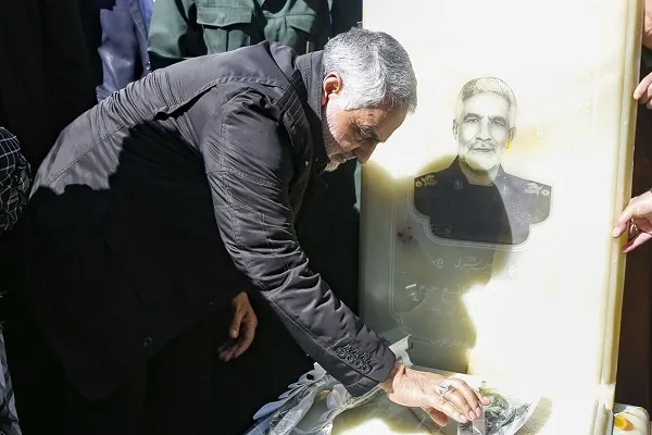 پیکر مطهر شهید اسکندری در گلزار شهدای شیراز تدفین می‌شود