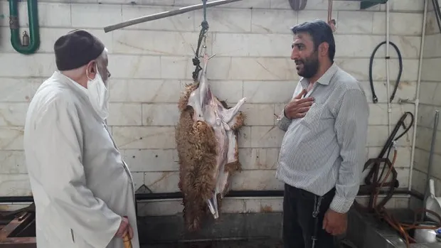 توزیع گوشت تازه بین خانواده های نیازمند