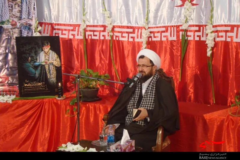 شهدا بزرگترين سرمايه جمهوري اسلامي ايران هستند