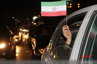 کرج یکپارچه شادی از پیروزی غرور آفرین تیم ملی ایران+ تصاویر