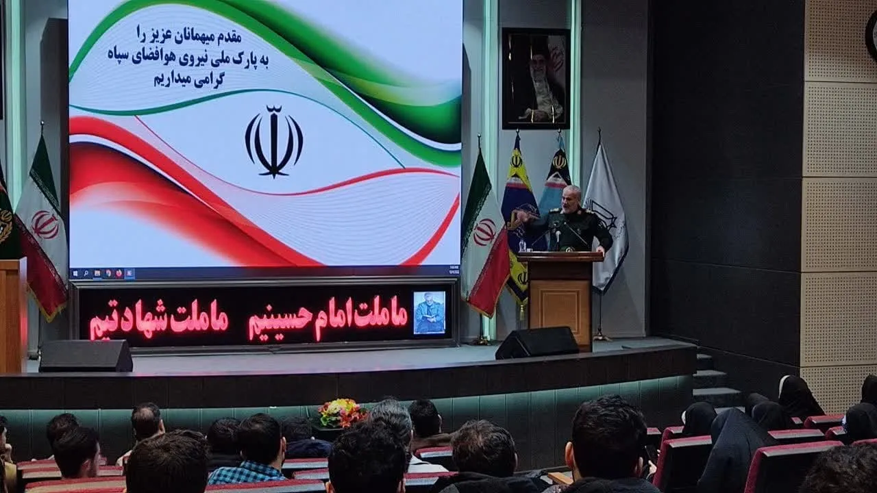 اگر از  پلتفرم‌های داخلی حمایت نکنیم، تمام اطلاعات مردم کشورمان در اختیار دشمنان  قرار می‌گیرد