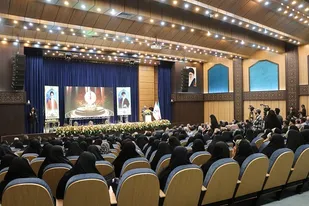 جشنواره هنر&zwnj;های تجسمی ایثار منطقه ۵ کشور در شیراز به کار خود پایان داد/ ارسال بیش از ۸هزار اثر هنری به این جشنواره