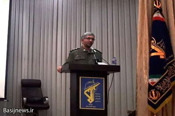 بسیج محور و پیش برنده است