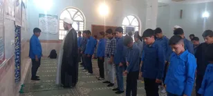 پیوند دانش و معنویت در جمع دانش آموزان