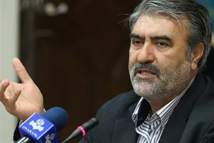 صرف نشان دادن رای در مجلس شفافیت نیست/ حاشیه&zwnj;های بی مورد مجلس یازدهم را کنار زنید