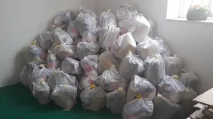 توزیع ۲۰۰ بسته غذایی و معیشتی بین خانواده&zwnj;های معلول در شهرستان صالح آباد