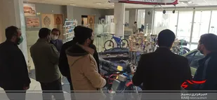 بازدید کارکنان سپاه ناحیه خمینی شهر از نمایشگاه اختراعات علمی دانشگاه آزاد خمینی شهر