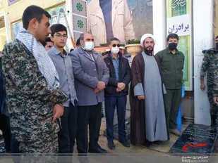 به مناسبت ایام شهادت حضرت فاطمه(س)زیارت قبور گلزارشهدای مقاومت کرمان توسط حوزه راین