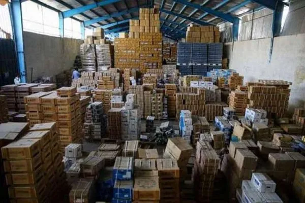 کشف ۶ انبار احتکار کالا‌های اساسی در شیراز توسط سربازان گمنام امام زمان در شیراز