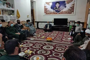انقلاب اسلامی با اجرای قوانین اسلام در جامعه، آثار و برکات بسیاری را به ارمغان آورده است