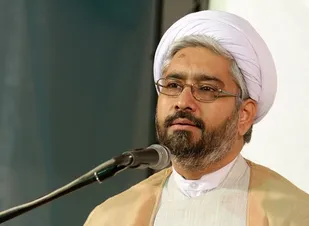 طلاب مردم را با سیره نبوی و سبک اسلامی آشنا کنند