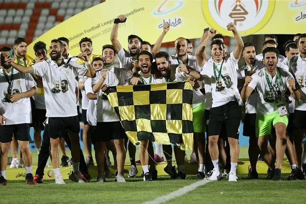 فرمانده لشکر ۱۹ فجر فارس صعود تیم فجر شهید سپاسی را تبریک گفت