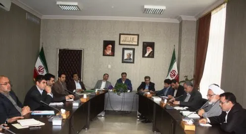 اثرگزاری دانشگاهها در تحقق اقتصاد مقاومتی/دانشگاهها به جای مدرک گرایی باید به دنبال کارآفرینی باشند