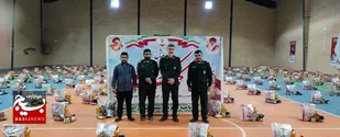 عیدی لباس و کمک های مومنانه به نیازمندان رامشیر