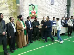 قهرمانی تیم حامیان کرمانشاه در مسابقات فوتسال جام بسیج شهر رودیان+عکس
