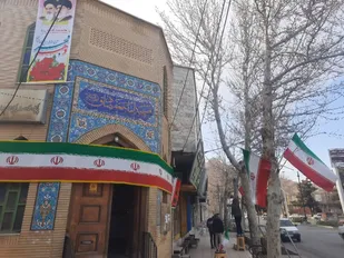 آذین بندی سطح شهرستان شاهرود در راستای یوم الله دهه فجر+ تصاویر