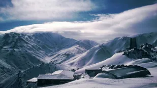 لباس سفید زمستان بر تن دشت میشان همدان