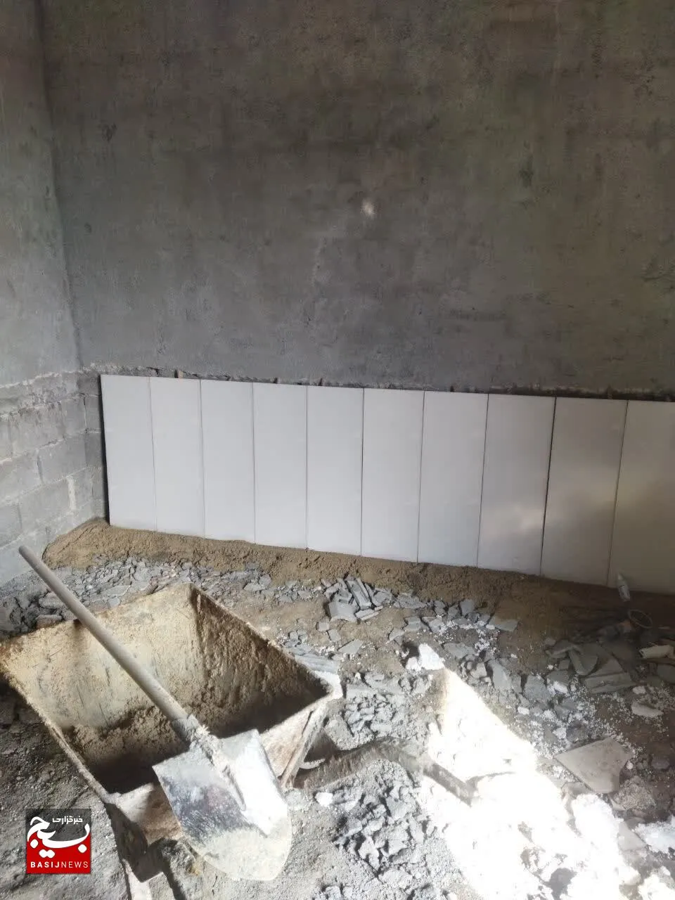 برگزاری اردوی جهادی بامرمت خانه محروم در هندیجان