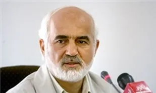 در اعتراض به قراردادهای نفتی، دهها تجمع هم کم است