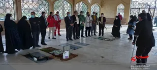 برگزاری مراسم گلباران مزار شهداء در نظرآباد+تصاویر
