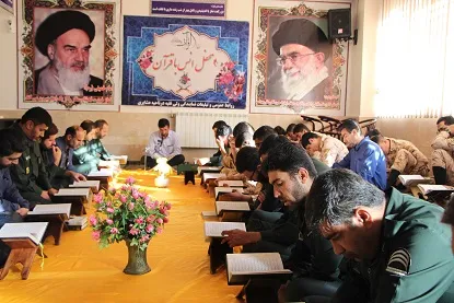 تلاوت قرآن کریم باعث جلای دل ها و نورانیت چشم ها می شود