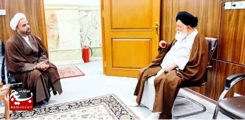 نشست صمیمی حجت الاسلام محمدی شاهرودی مسئول سازمان بسیج اساتید، طلاب و روحانیون کشور با آیت الله علم الهدی