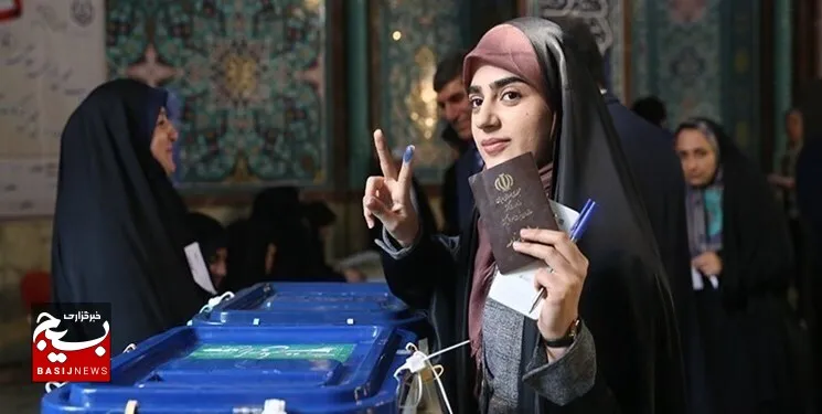  همایش رأی اولی‌ها با حضور ۱۰۷۰ دانش‌آموز دختر و پسر در تربت‌حیدریه+فیلم