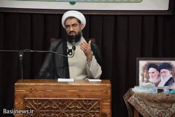 دشمن می‌خواهد اندیشه و جهان‌بینی ما را به یغما ببرد/ دانش‌آموز بسیجی باید از لحاظ فکری و اندیشه مستقل باشد