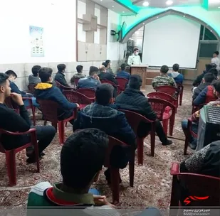 نشست بسیجیان حوزه مقاومت بسیج محمدرسول الله سپاه خمینی شهر با فرمانده کلانتری ۱۶ خمینی شهر