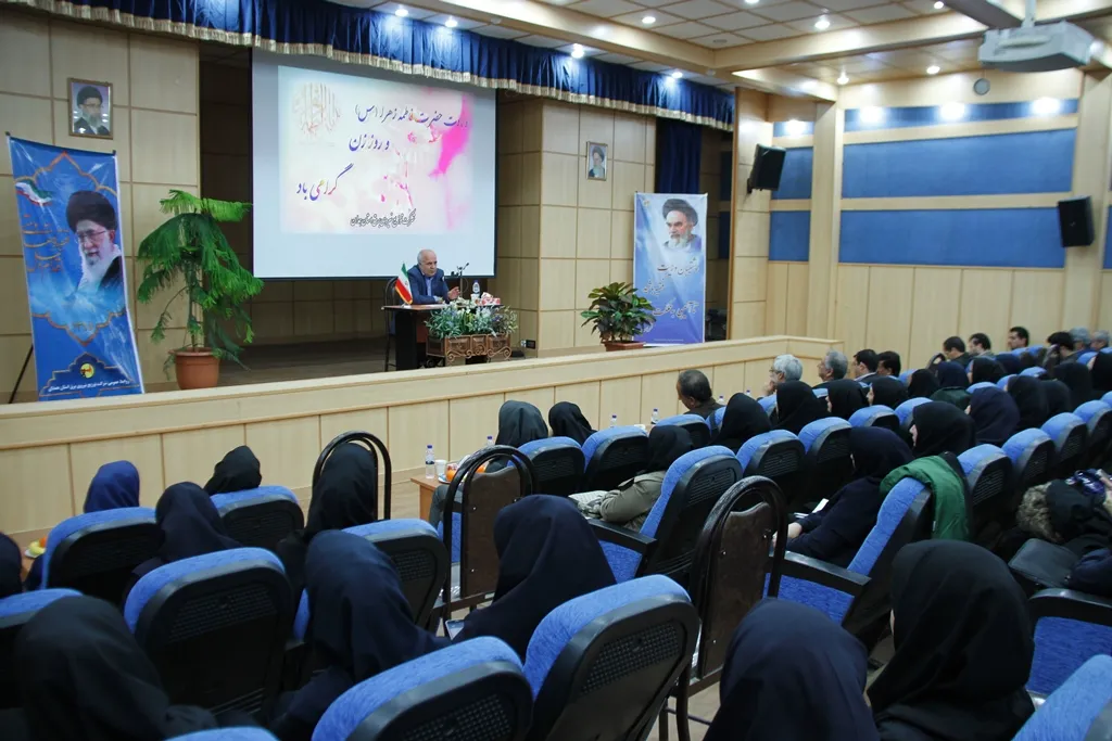 حل مشکلات اقتصادی باید در اولویت امور قرار گیرد