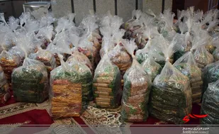 ارسال بسته&zwnj;های کمک معیشتی از کرج به پنج استان کشور+تصاویر