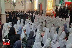 برگزاری همایش &laquo;دختران انقلاب&raquo; در روستای تخت شهرستان رزن