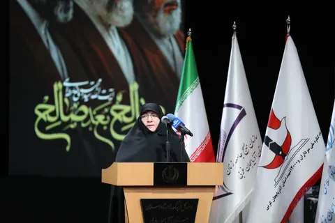 زنان ایرانی علاوه بر حفظ سنگر خانواده، در عرصه‌های مختلف فعال هستند
