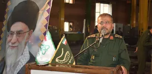 در سال۱۴۰۰ باید پیروزی ملت ایران را در جنگ اقتصادی ثبیت کنیم/انقلاب اسلامی فرصت ها را از دشمنان گرفت