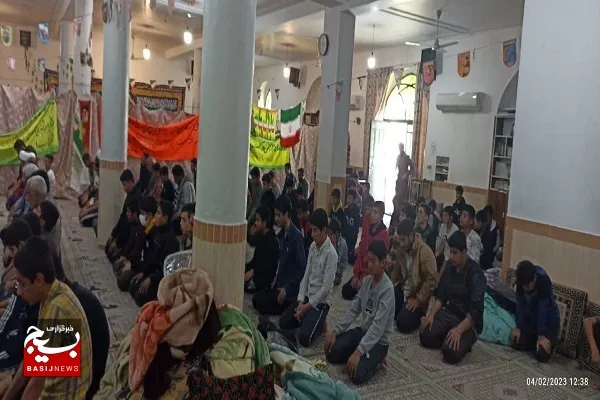 آئین اعتکاف دانش آموزی در بخش جره و بالاده شهرستان کازرون برگزار شد