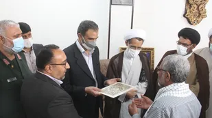 تجلیل از خانواده های شهدای روحانی با حضور مسئولان ارشد استان