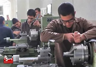 &nbsp;تشکیل کارگروه اندیشه&zwnj;ورز و نخبگانی در همه اداره&zwnj;ها باهدف تحقق شعار سال