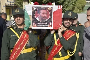 گزارش تصویری//مراسم تشییع پیکر جانباز سرافراز، مرحوم &laquo;حاج سید قدرت الله سیدی زاده&raquo;