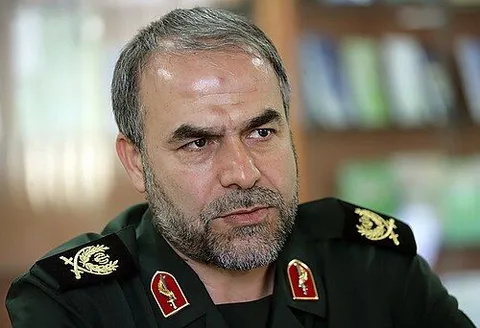 حضور مردم در میدان، معادلات دشمن را برهم زد