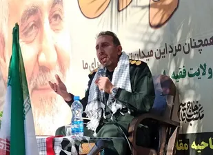 مسئولان به مانند شهید سلیمانی خدمت به خلق الله را عبادت بدانند