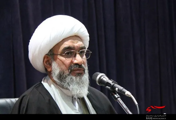 خواص بی‌بصیرت ضربات مهلکی به نظام اسلامی در زمان حضرت علی (ع) وارد کردند