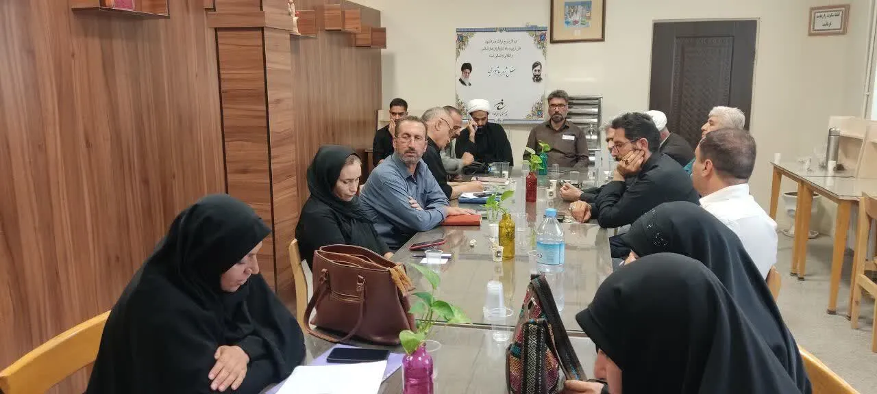 برگزاری محفل شعر عاشورایی در اسدآباد