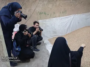 بازدید تور رسانه ای بسیج سازندگی از کارگاه های تولید نخودچی در ممقان